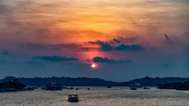 mandovi river