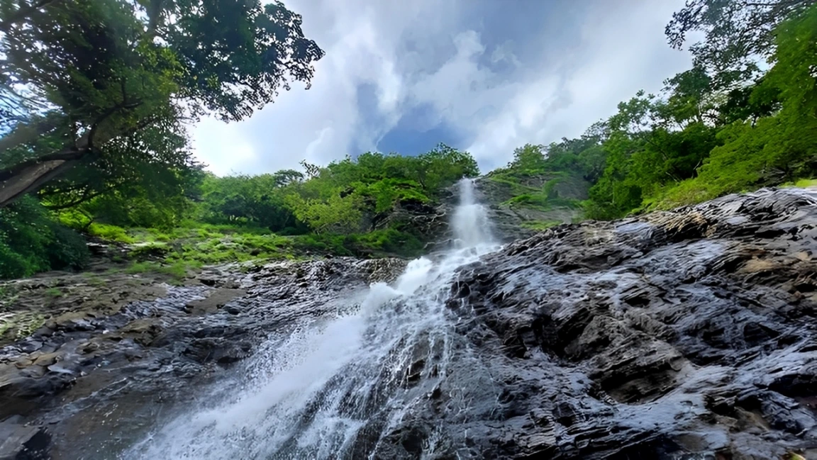 Hivre Waterfall Trek in Goa