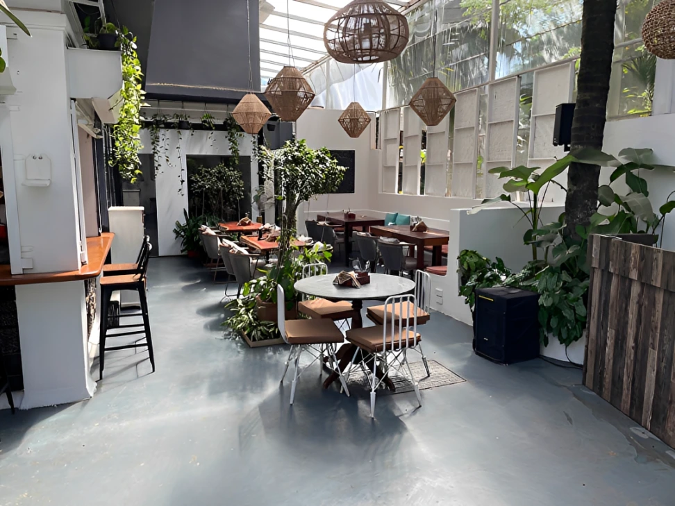 Restaurant in Calangute - Red Thread Hotels