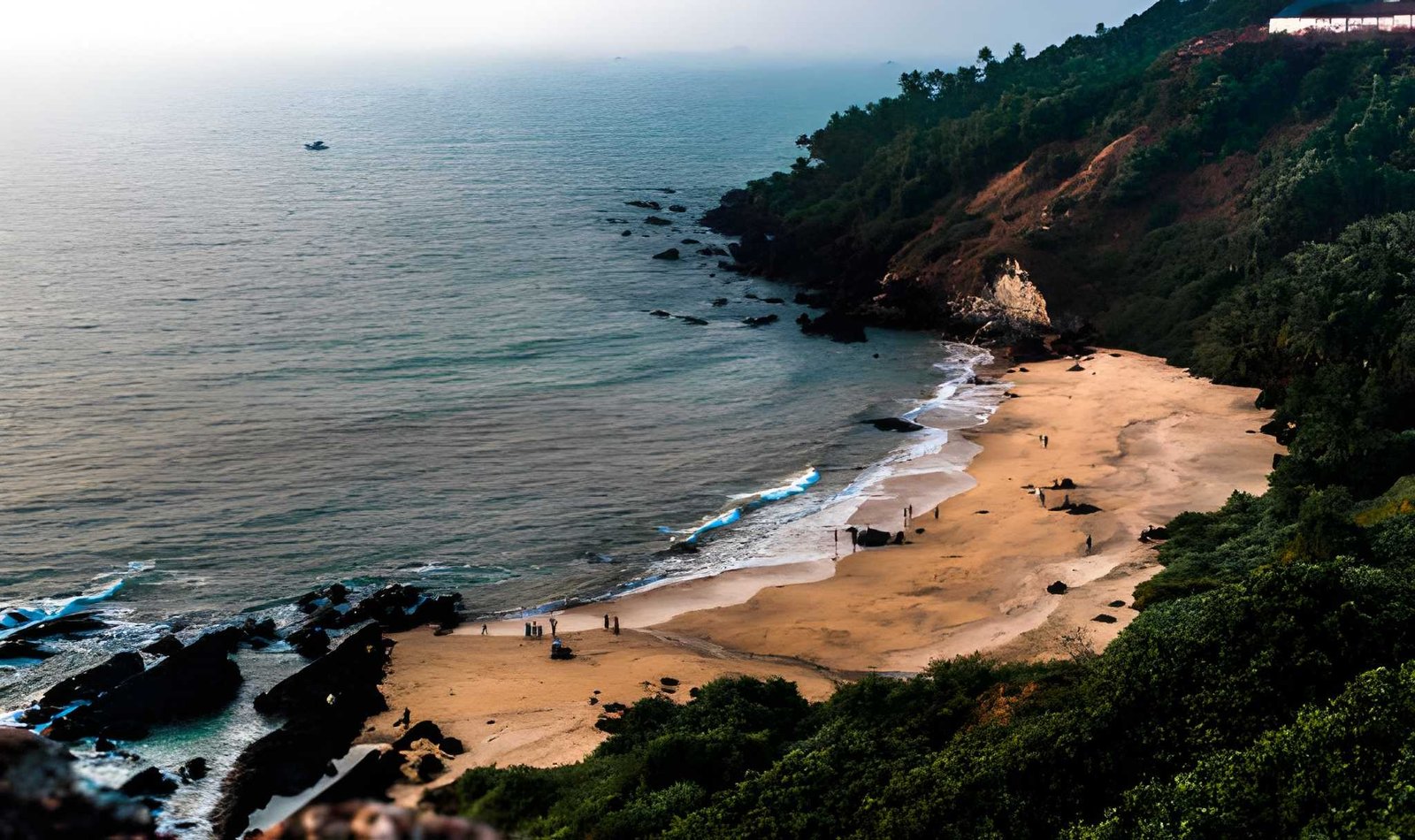 Fewer Crowds on Beach